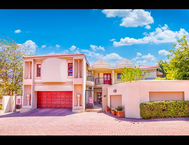 4 BEDROOM CLUSTER FOR SALE IN BRYANSTON